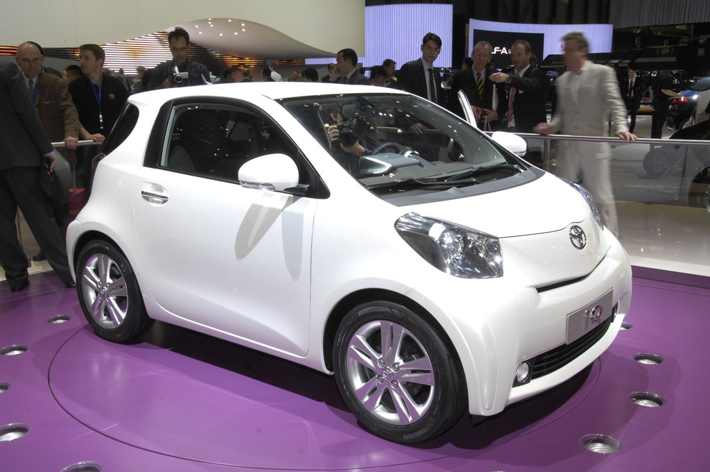 Toyota iQ