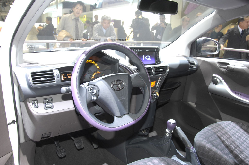 Toyota iQ