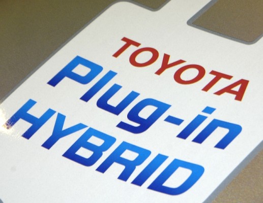 Vorstellung Toyota Plug-In-Hybrid: Tanken aus der Steckdose