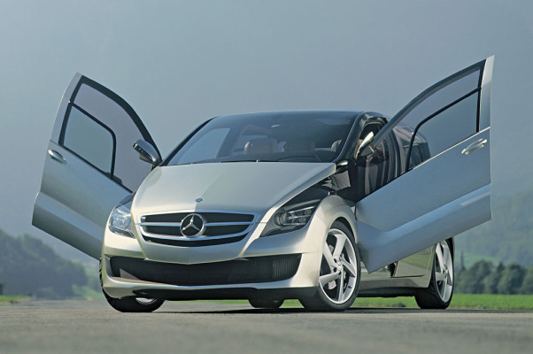 ''Typisch Mercedes-Fahrer'': Umfrage zu Fahrer-Charakteren | Mercedes-Benz F600