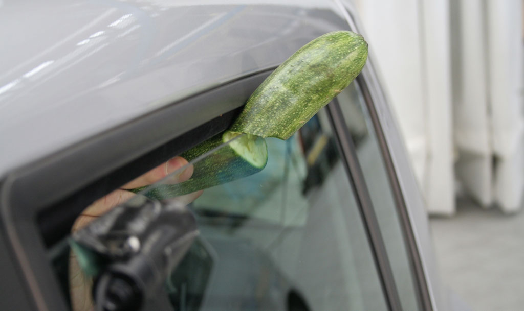 ADAC warnt vor fehlendem Einklemmschutz bei Autofenstern 