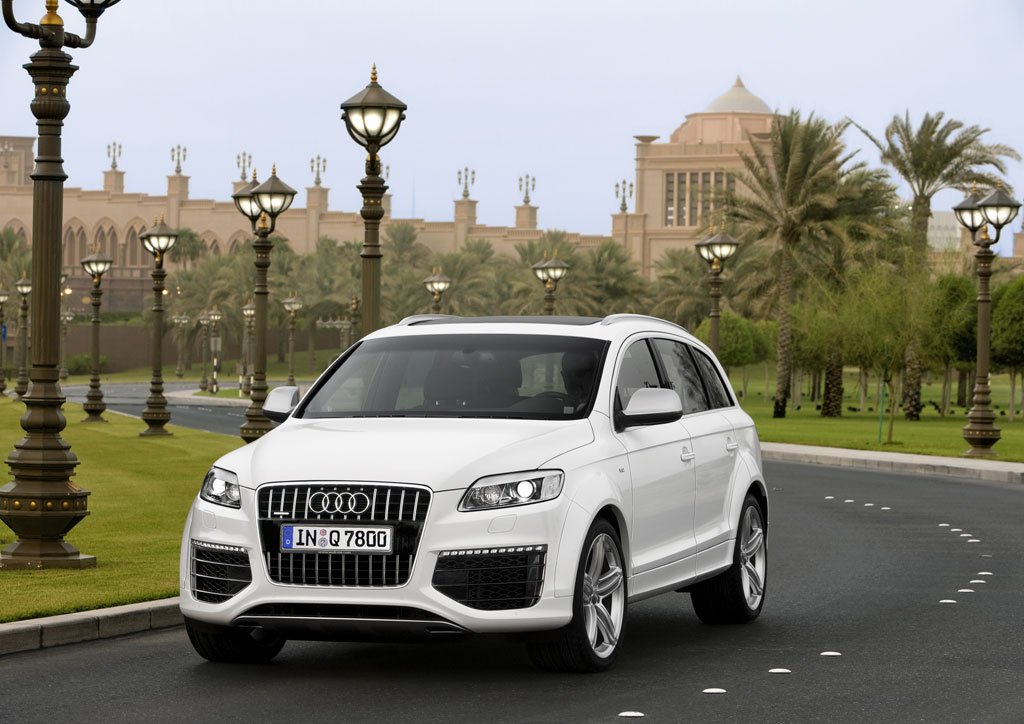 Audi Q7 erster Pkw mit V12-TDI 