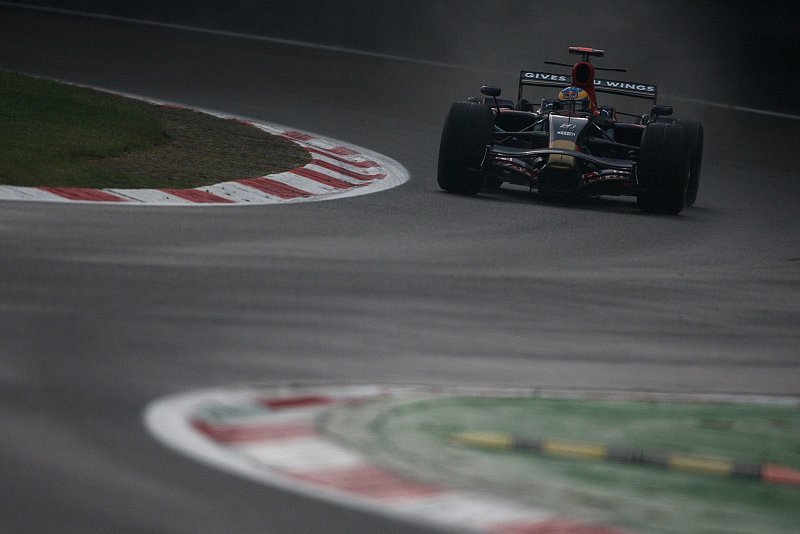 Bourdais planschte lieber: Probleme im Trockenen