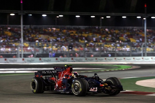 Bullen-Rodeo für Vettel und Bourdais: Abstimmungsprobleme bei Toro Rosso
