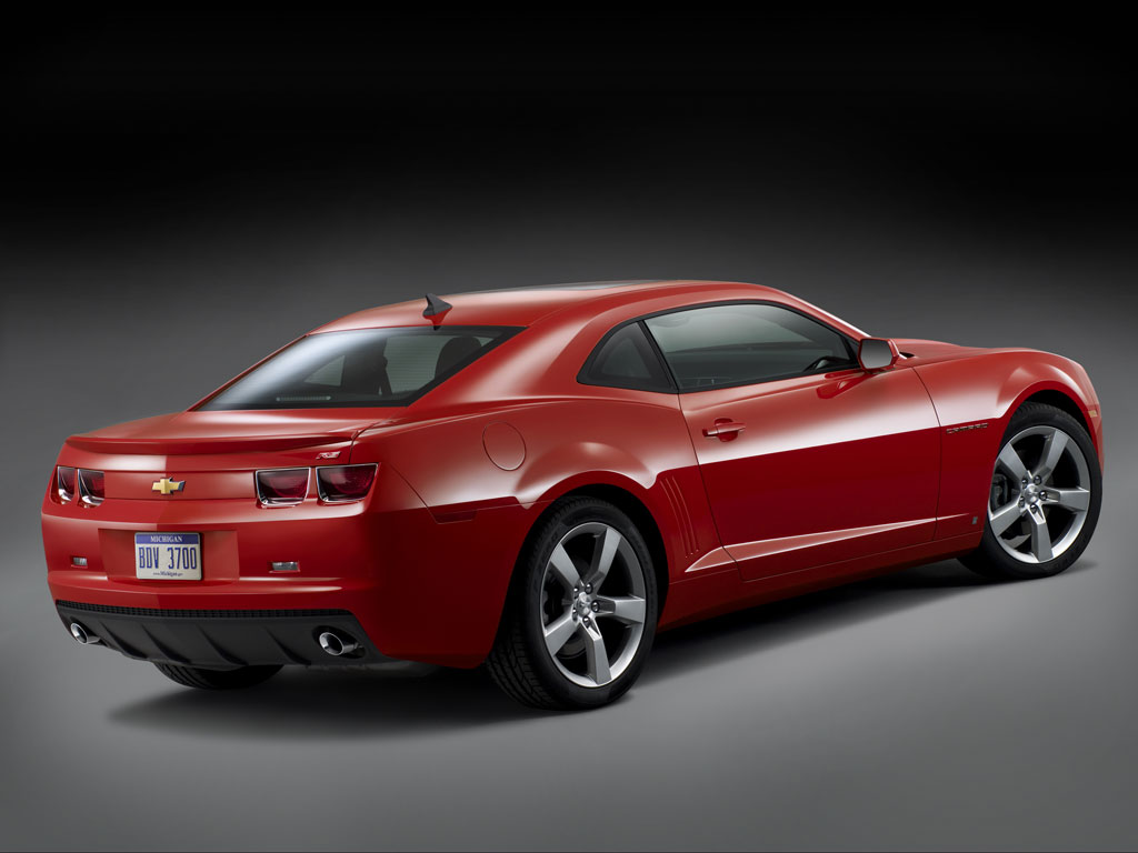 Chevrolet Camaro zeigt Muskeln in Paris