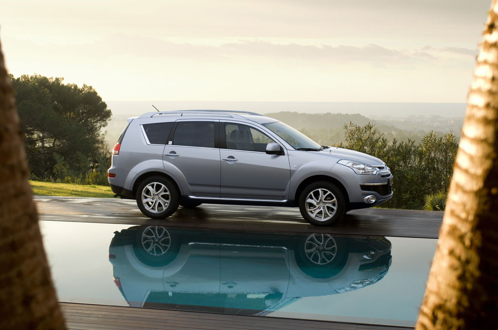Citroën C-Crosser jetzt auch als Benziner