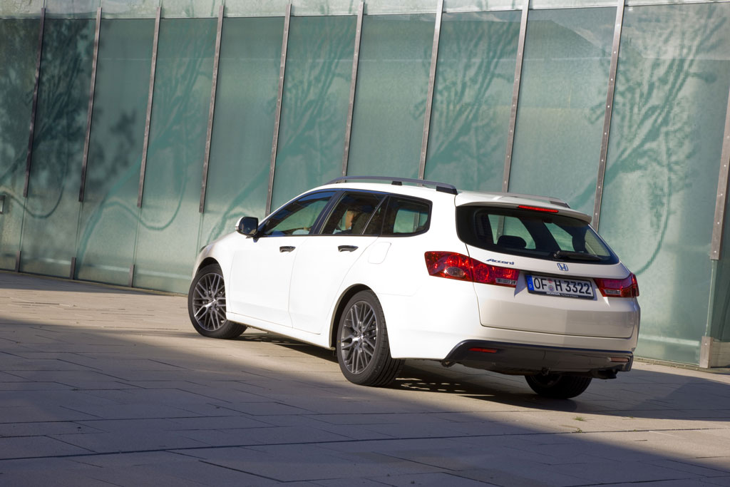 Dynamisches Raumwunder: der neue Accord Tourer