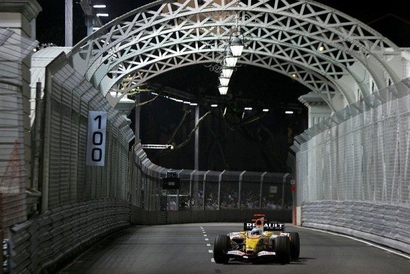 Enttäuschung bei Renault: Alonso blieb mit technischen Defekt liegen