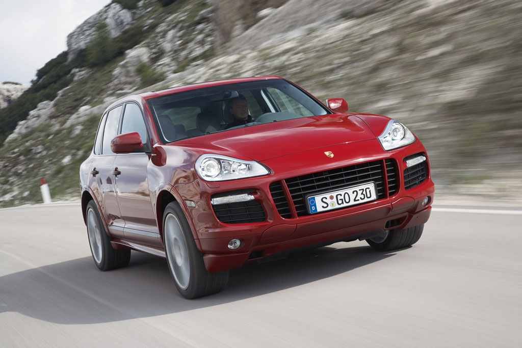 Fahrbericht Porsche Cayenne GTS: Tiefflieger im Offroad-Kleid