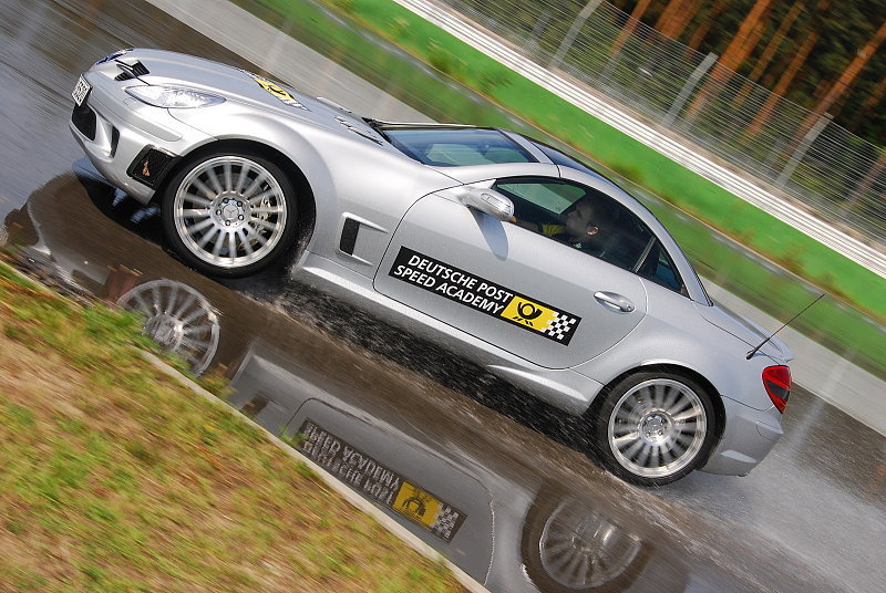 Fahrdynamiktraining für die Piloten von morgen: Die Driftlehrlinge