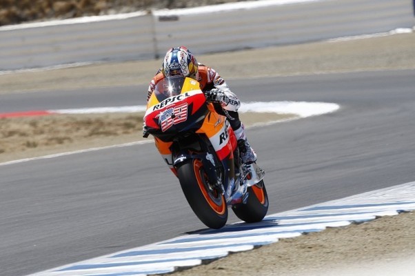 Hayden in Japan zu Beginn voran: Rossi ist auf Kurs