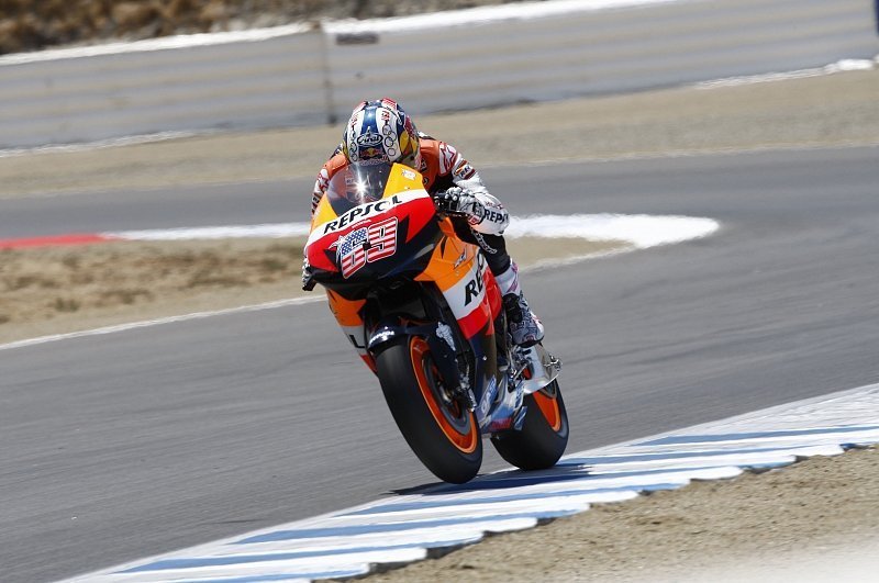 Hayden in Japan zu Beginn voran: Rossi ist auf Kurs