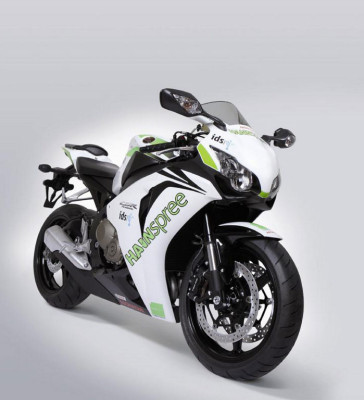 Honda legt Fireblade als HANNspree Edition auf 