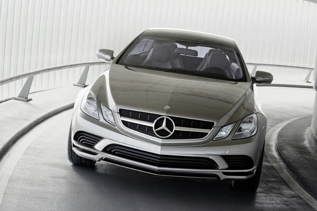 Mercedes-Benz zeigt in Paris Showcar ''Concept Fascination''