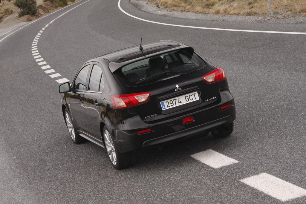 Mitsubishi Lancer Sportback: Flottes Fließheck