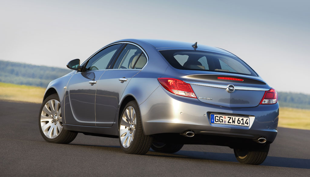 Opel Insignia erhält einen Fernlichtassistenten 
