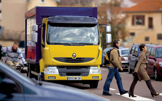 Renault Trucks bringt im Midlum das Optitronic-Getriebe 