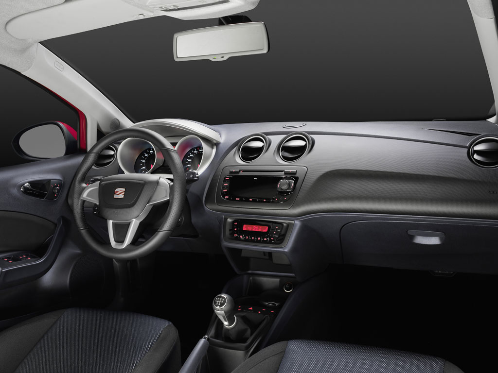 Seat mit zwei weiteren Ibiza-Varianten in Paris