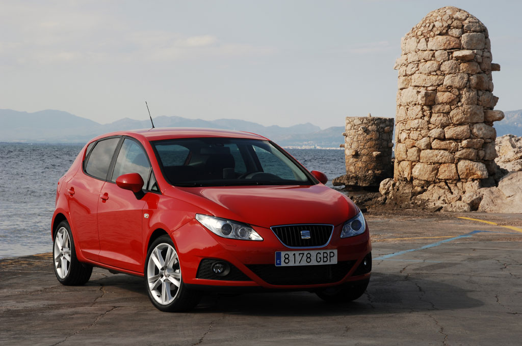 Seat mit zwei weiteren Ibiza-Varianten in Paris