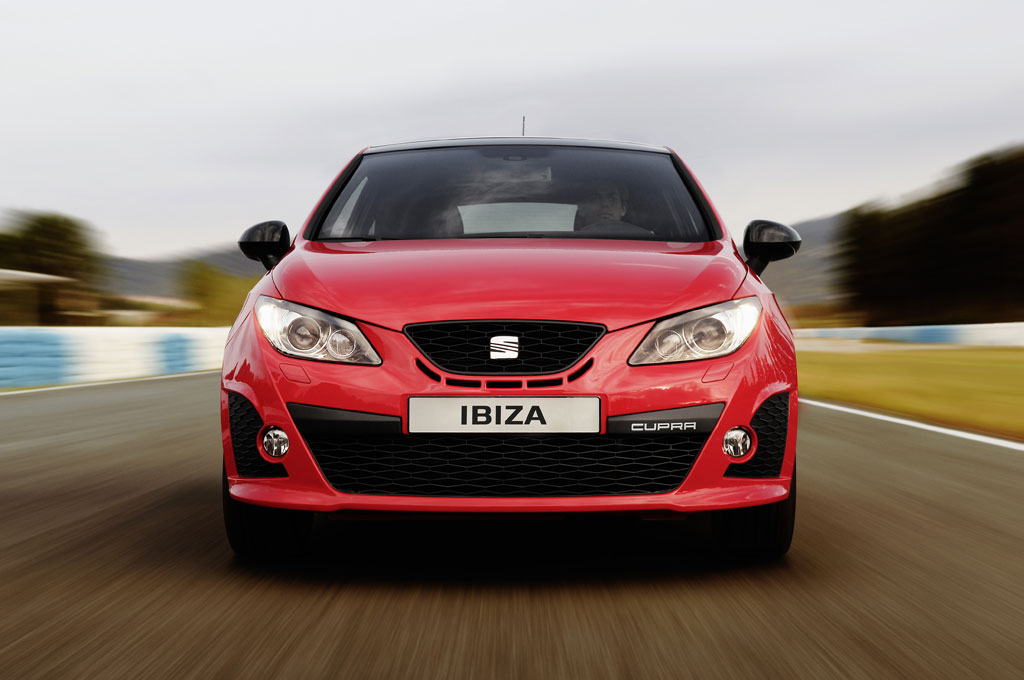 Seat mit zwei weiteren Ibiza-Varianten in Paris
