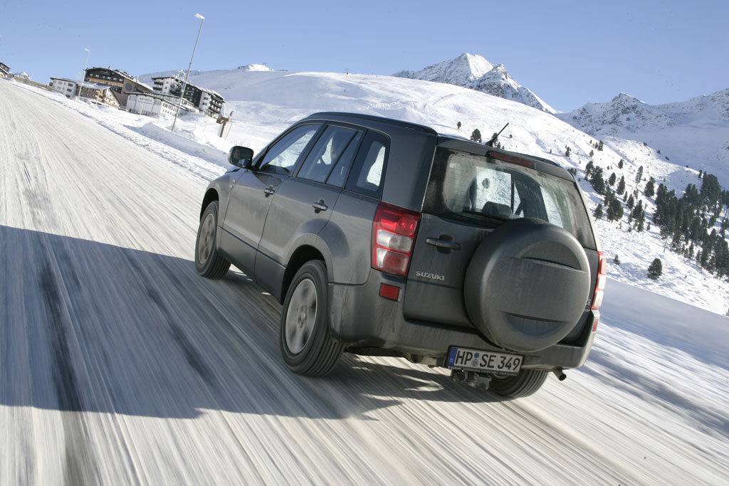 Suzuki Grand Vitara: Zum Zwanzigsten zwei Neue