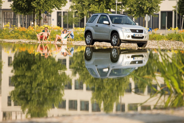 Suzuki Grand Vitara: Zum Zwanzigsten zwei Neue 