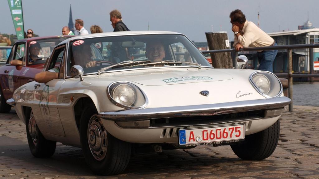 Tim Mälzer startete für Mazda bei 1. Auto-Bild-Klassik-Rallye