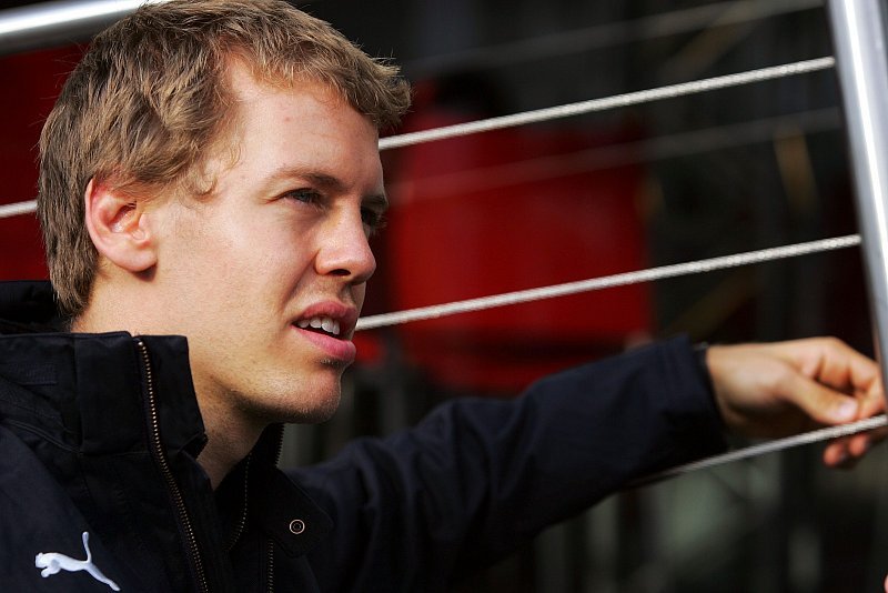 Vettel bleibt zurückhaltend: Auf dem Boden bleiben