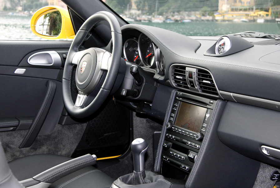 Vorstellung Porsche Targa: Oben fast ganz offen