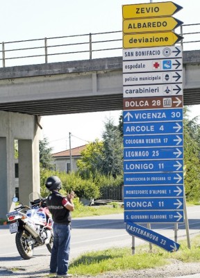ADAC: Viele wollen weniger Schilder