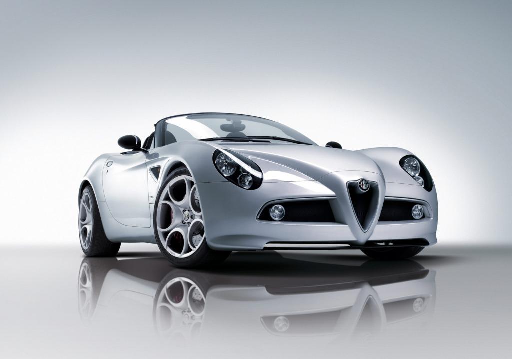 Alfa 8C Spider ab Juli in Deutschland 