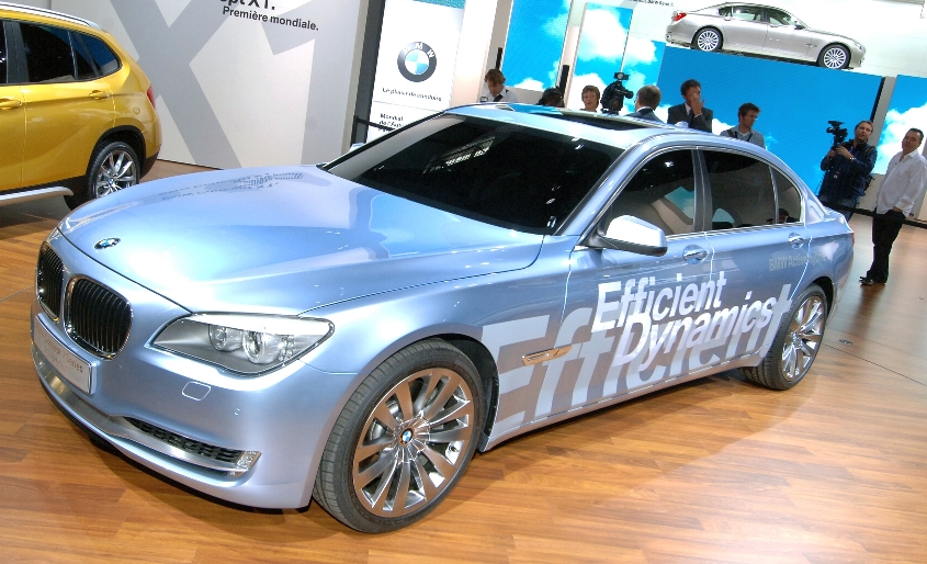 BMW X1 und 7er-Hybrid kommen 2009