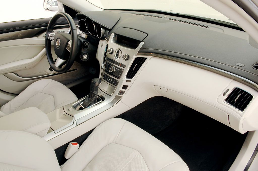 Cadillac CTS-V ab 74 990 Euro 