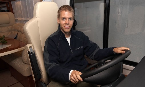 Erholen im Reisemobil, schnell auf der Rennstrecke