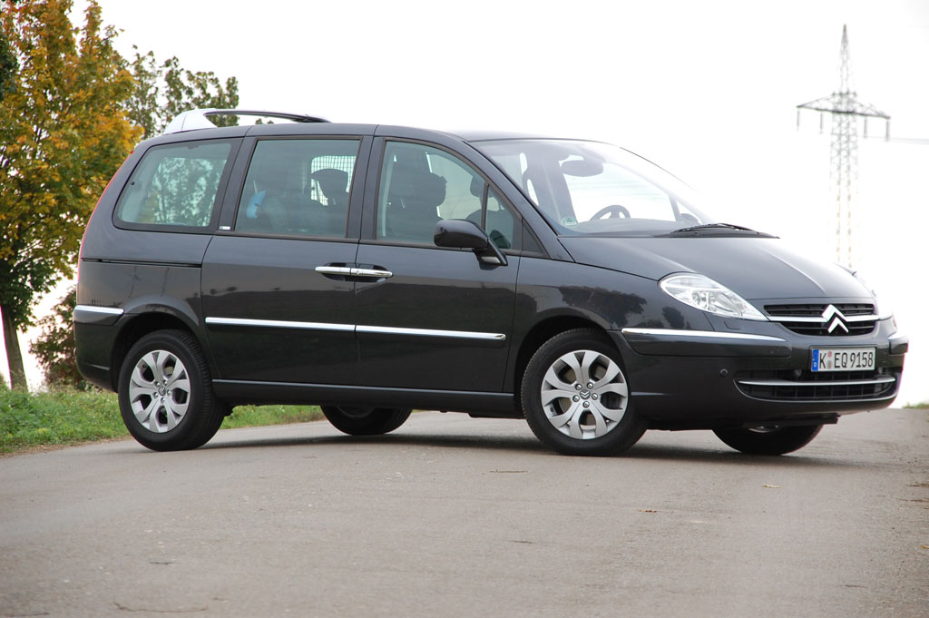 Fahrbericht Citroën C8: Reisen wie Gott in Frankreich