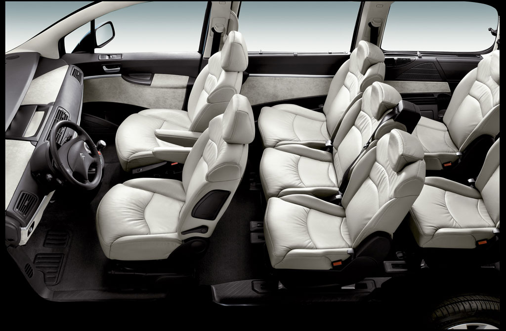 Fahrbericht Citroën C8: Reisen wie Gott in Frankreich 