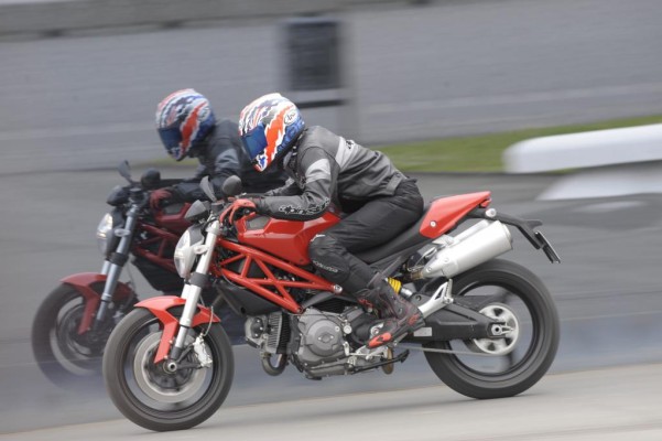 Fahrbericht Ducati Monster 696: Einstieg in die neue Ära 