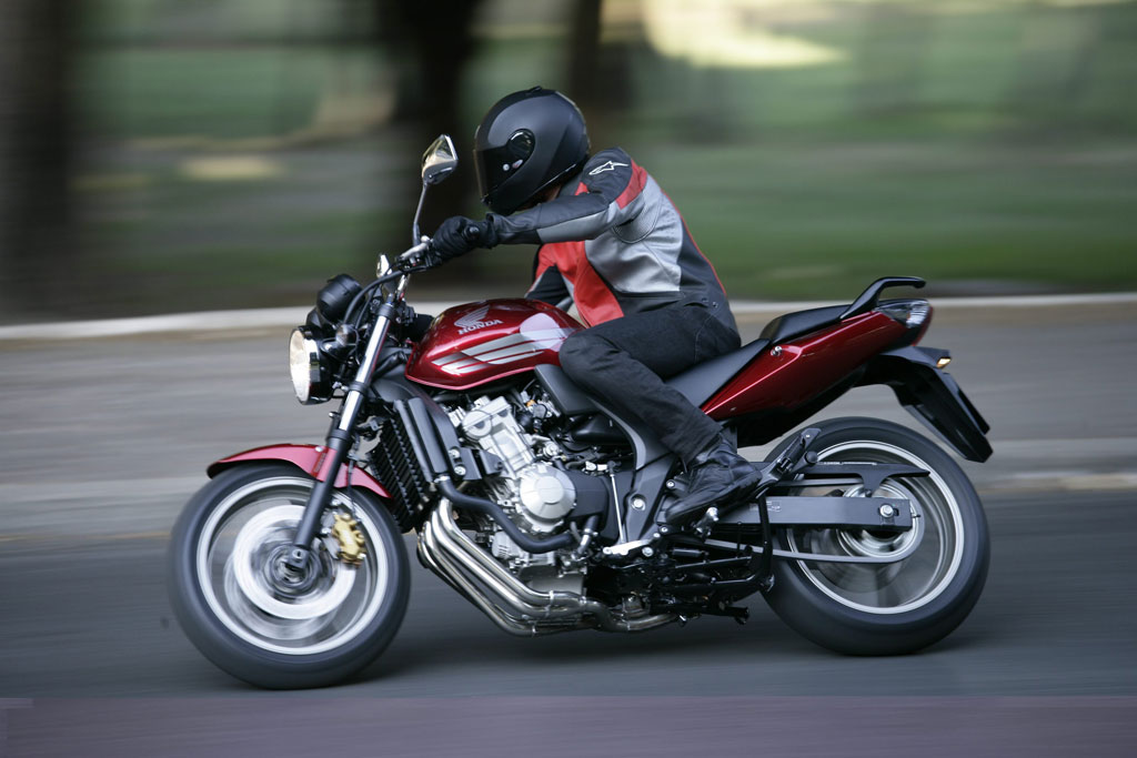 Fahrbericht Honda CBF 600: Frischer Wind in der Mittelklasse 