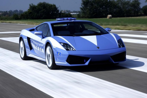 Italienische Polizei fährt Lamborghini - Dank Audis gut gefüllter Kassen
