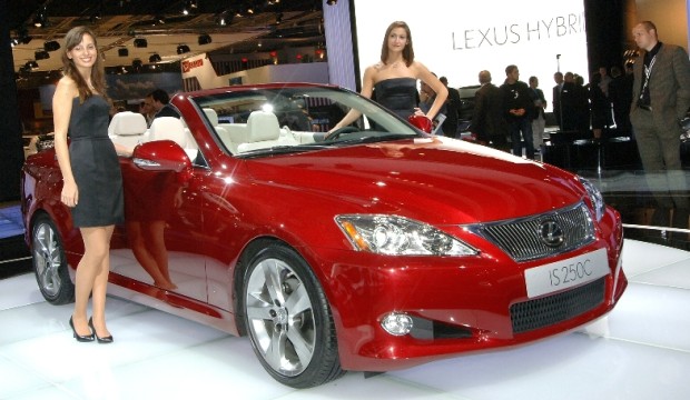 Lexus zeigt Cabriolet IS 250C und Studie LF-Xh