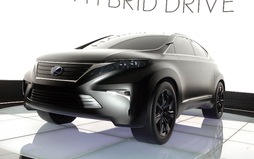 Lexus zeigt Cabriolet IS 250C und Studie LF-Xh