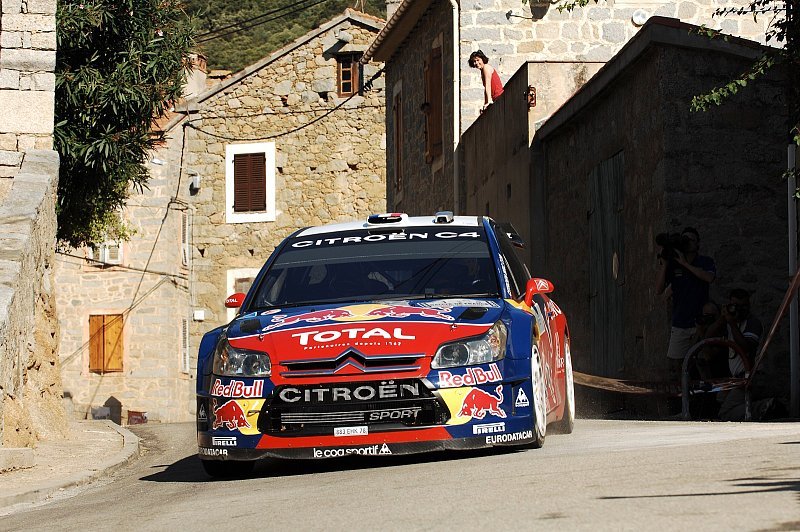 Loeb gewinnt Rallye Korsika: Vorentscheidung im WM-Kampf