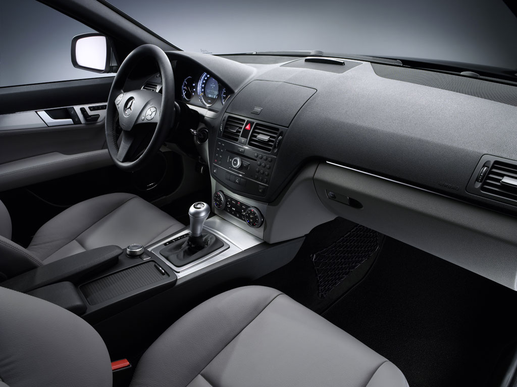 Mercedes-Benz stellt C 350 CGI Blue Efficency vor