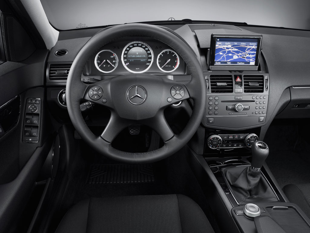 Mercedes-Benz stellt C 350 CGI Blue Efficency vor
