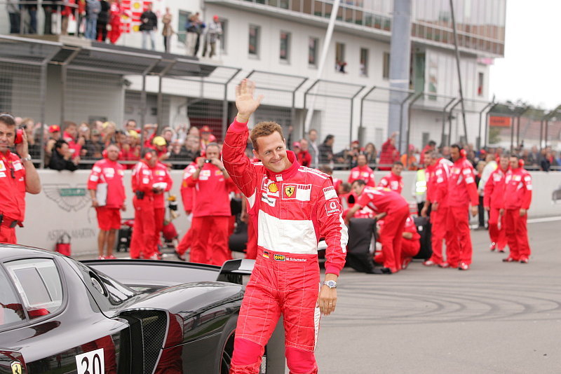 Michael Schumacher im F2004: Dem Wetter getrotzt