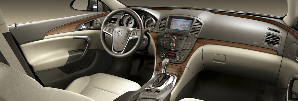 Opel Insignia Kombi ab 23 990 Euro 