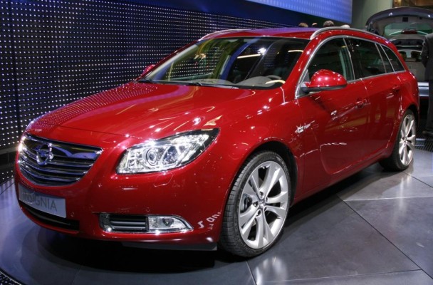 Opel Insignia Sports Tourer kostet ab 23 990 Euro