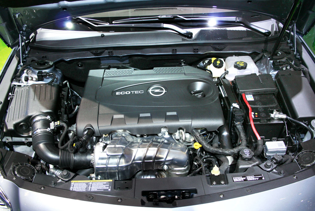 Opel Insignia in Paris