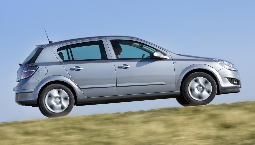 Opel zum Modelljahr 2009 sparsamer und attraktiver