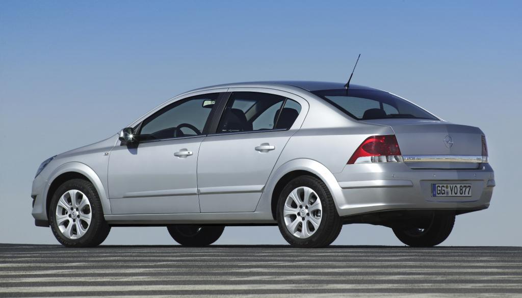 Opel zum Modelljahr 2009 sparsamer und attraktiver